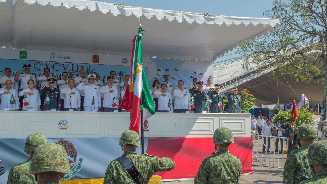 ACUDEN DIPUTADOS LOCALES A 198 ANIVERSARIO DE LA BANDERA DE MÉXICO