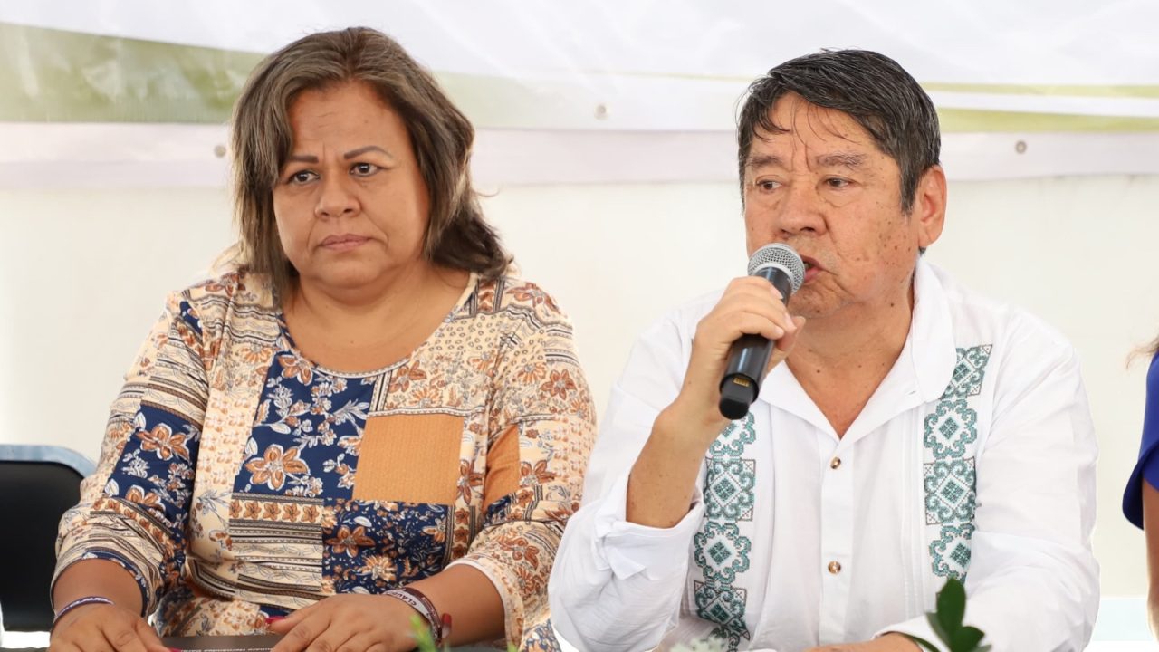 PRESENTAN EN EL CONGRESO EL POEMARIO “PERMANENCIA ONÍRICA”, DEL DIPUTADO FORTUNATO HERNÁNDEZ CARBAJAL
