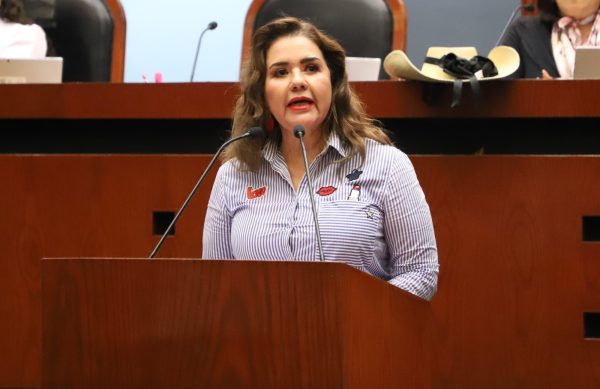 PROPONE DIPUTADA INSTITUIR LA PRESEA “BERTHA VON GLÜMER LEYVA” PARA RECONOCER A EDUCADORAS