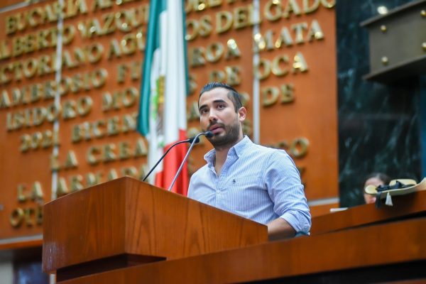 DIPUTADO PROPONE TIPIFICAR EL ACECHO COMO DELITO Y ESTABLECER SANCIONES PARA PROTEGER A LAS MUJERES