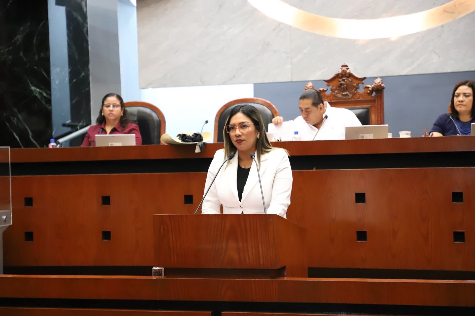 ANALIZAN EXHORTO A AYUNTAMIENTO DE ACAPULCO PARA REUBICAR EVENTOS MASIVOS COMO EL ACAMOTO