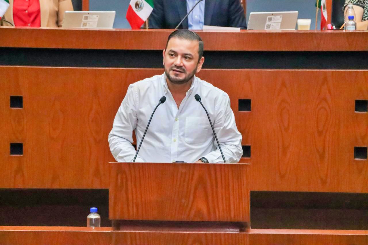 PROPONE DIPUTADO URIÓSTEGUI SANCIONES MÁS SEVERAS POR LA DESAPARICIÓN DE EXPEDIENTES OFICIALES