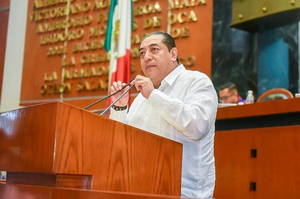 PROPONE DIPUTADO PROTEGER DERECHOS LABORALES DE PADRES Y MADRES ADOLESCENTES