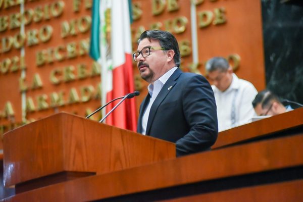 DIPUTADO PROPONE REPRESENTANTE DE TRABAJADORES EN ORGANISMOS OPERADORES DE AGUA