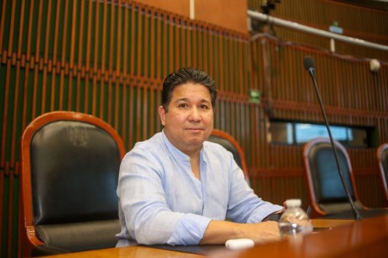PROPONE DIPUTADO INICIATIVA PARA GARANTIZAR PARIDAD DE GÉNERO GRADUAL EN AYUNTAMIENTOS DE GUERRERO