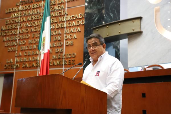PROPONE DIPUTADO RECURSOS PARA LA REHABILITACIÓN DE LA GRANJA SOLAR DE BOMBEO DE AGUA POTABLE EN COYUCA DE BENÍTEZ