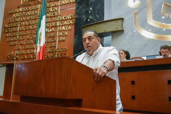Plantean reforma a la Constitución local para fortalecer la tutela de derechos humanos y el acceso a la información