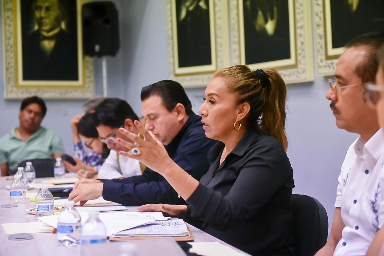 Se reúne el Congreso del Estado con colectivo de personas desaparecidas