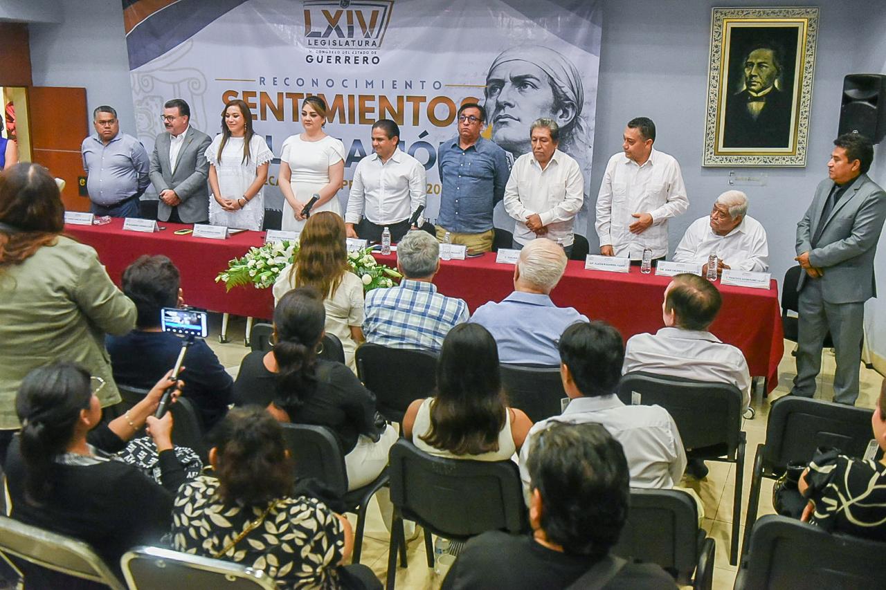 Reconoce el Congreso labor de los periodistas de Guerrero; premia trayectorias destacadas